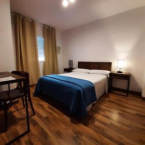 Habitación Estándar con Cama Queen